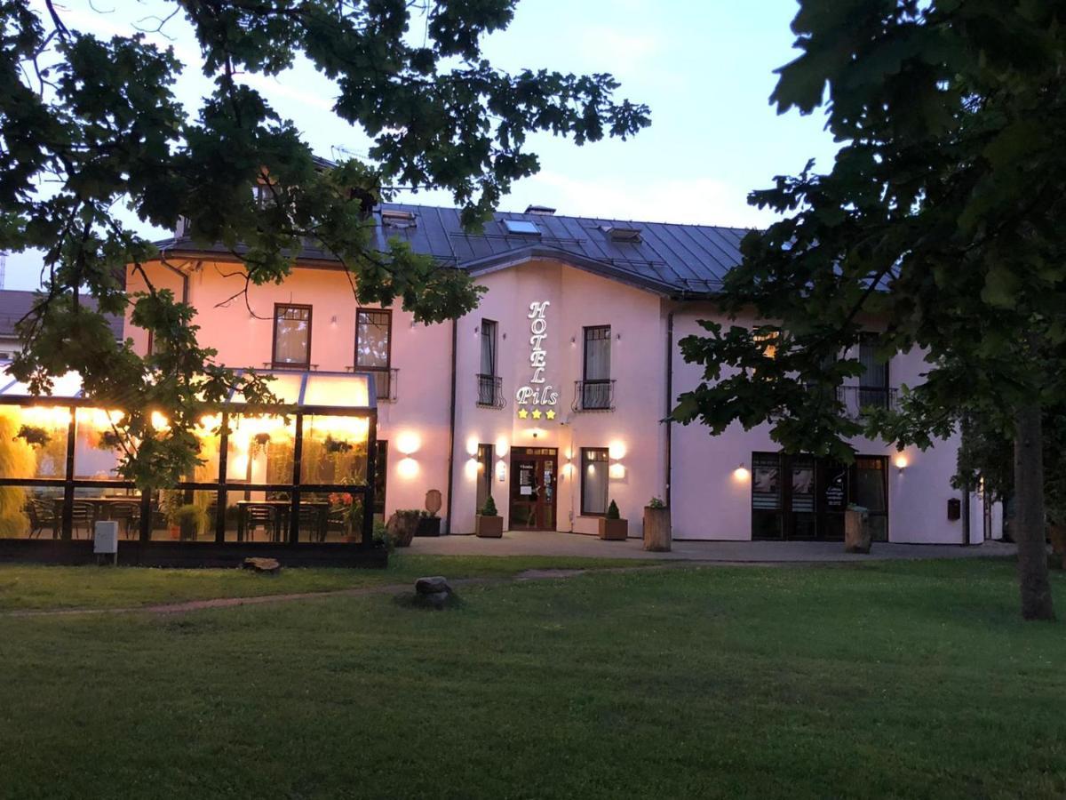Hotel Pils With Self-Check In Sigulda Exteriér fotografie