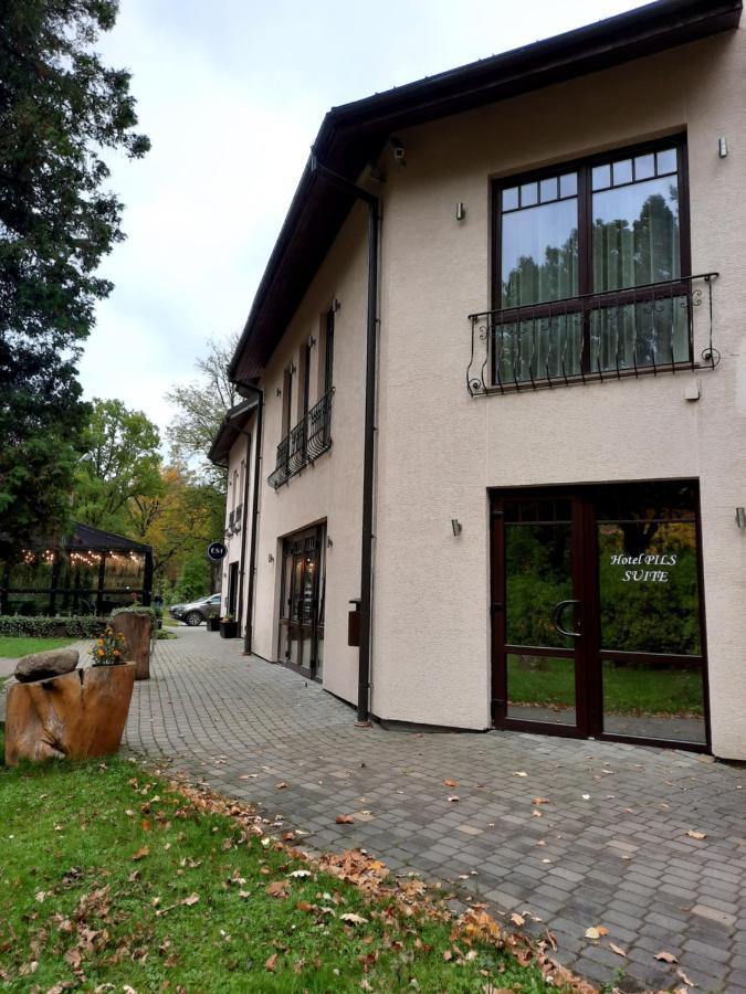 Hotel Pils With Self-Check In Sigulda Exteriér fotografie