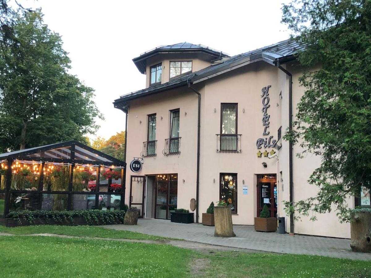 Hotel Pils With Self-Check In Sigulda Exteriér fotografie